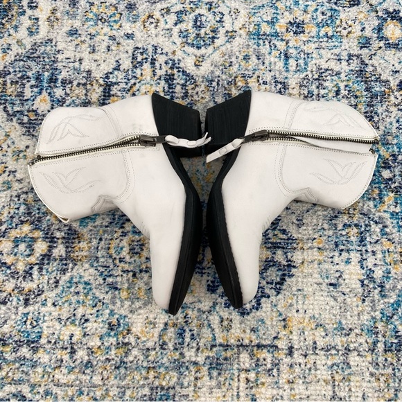 Ariat White Leather Darlin Western Cowgirl Boots Size 6B READ - Picture 14 of 15